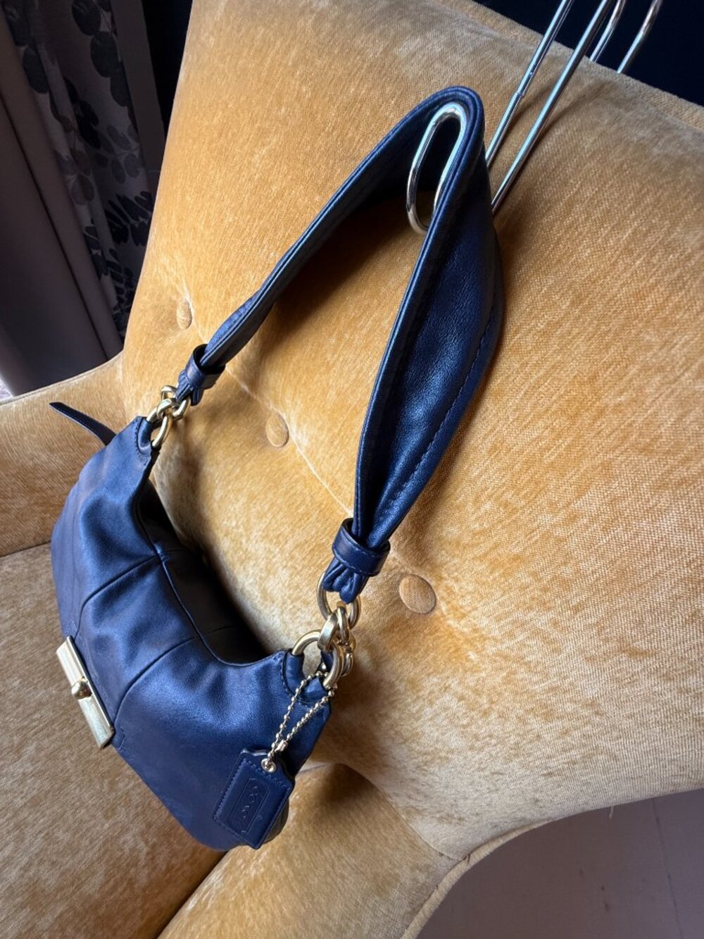 COACH KRISTIN HIPPIE Blue Shoulder & Crossbody Smooth Soft Leather Bag - Picture 13 of 13